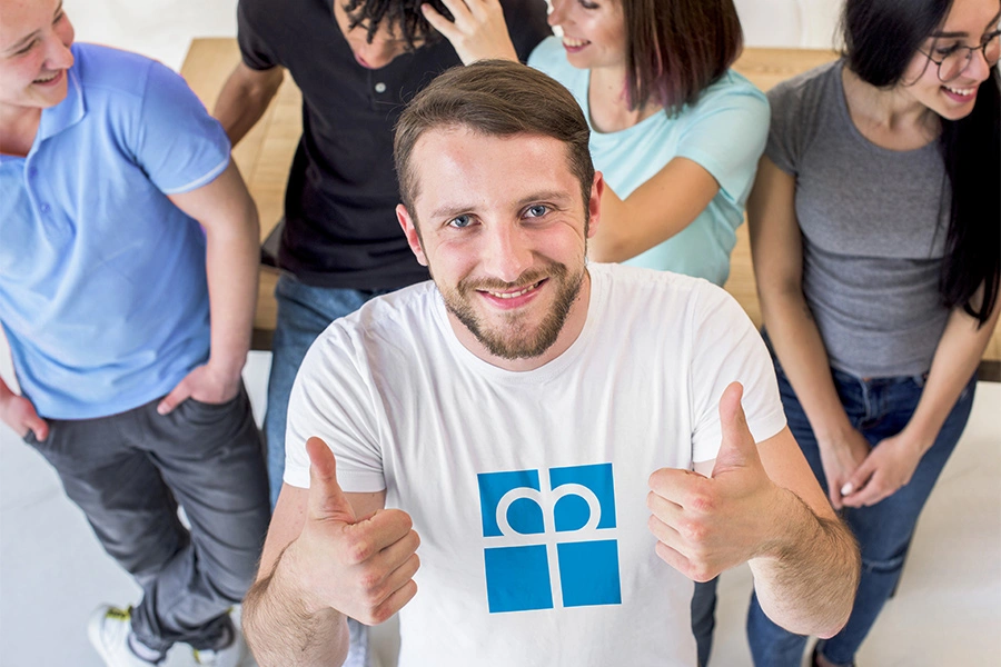 Kommen Sie zu<br>uns an Bord!